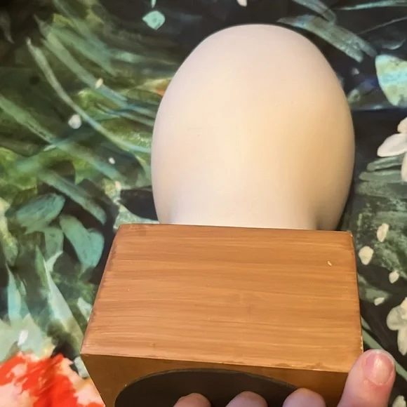 IKEA Bisque Nagon Head Sculpture - Picture 14 of 16